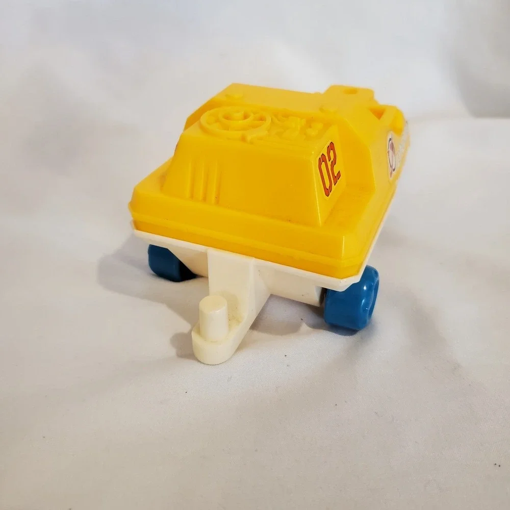 1984 Playworld Toys Yellow Explorer Rover Car Playmates Space Station Vintage 02